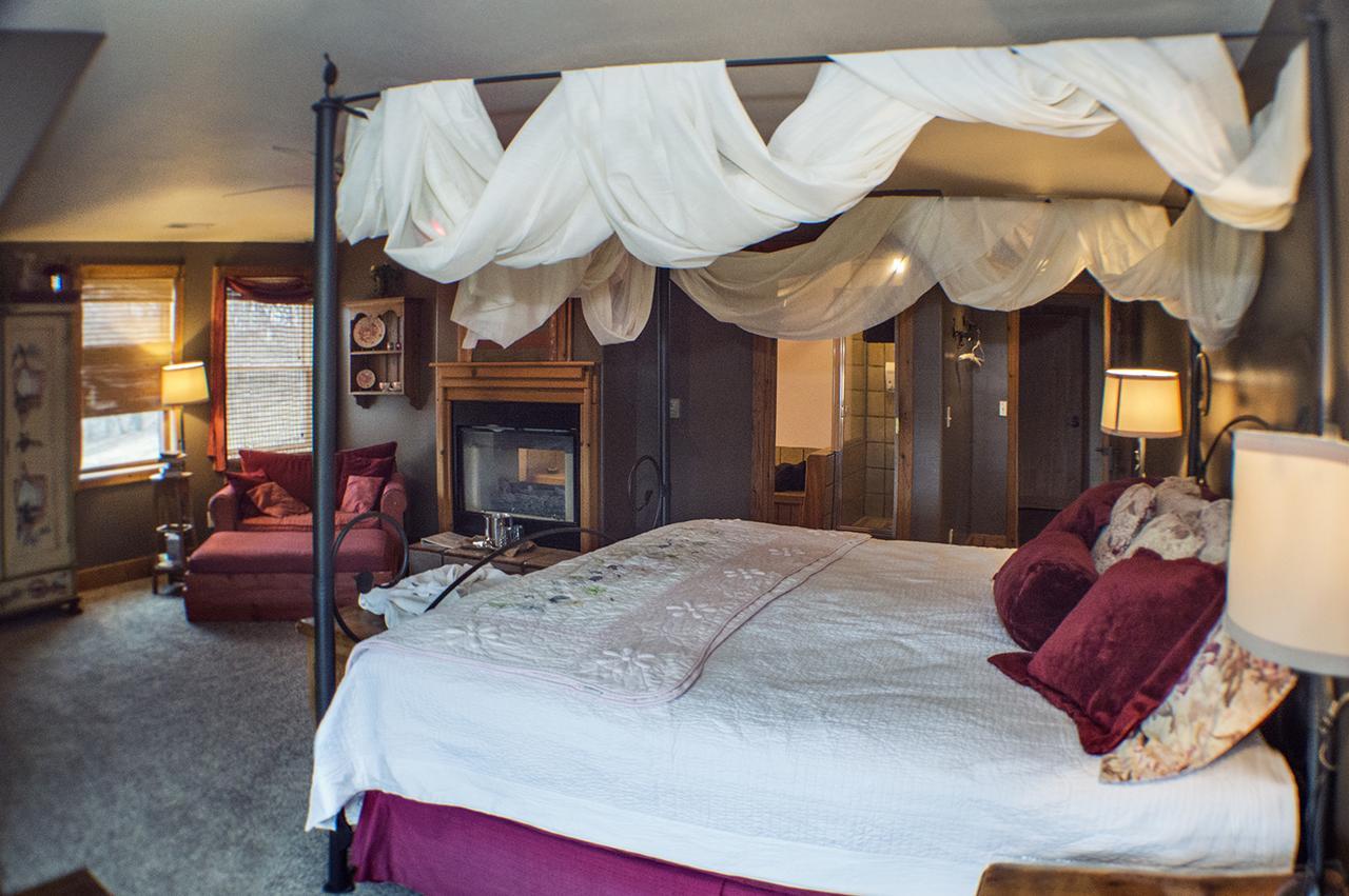 Circle S Ranch Bed & Breakfast Lawrence Exterior photo